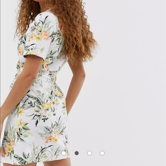 Asos Petite Utility Dress in tropical print 🌴 - Picture 3 of 4